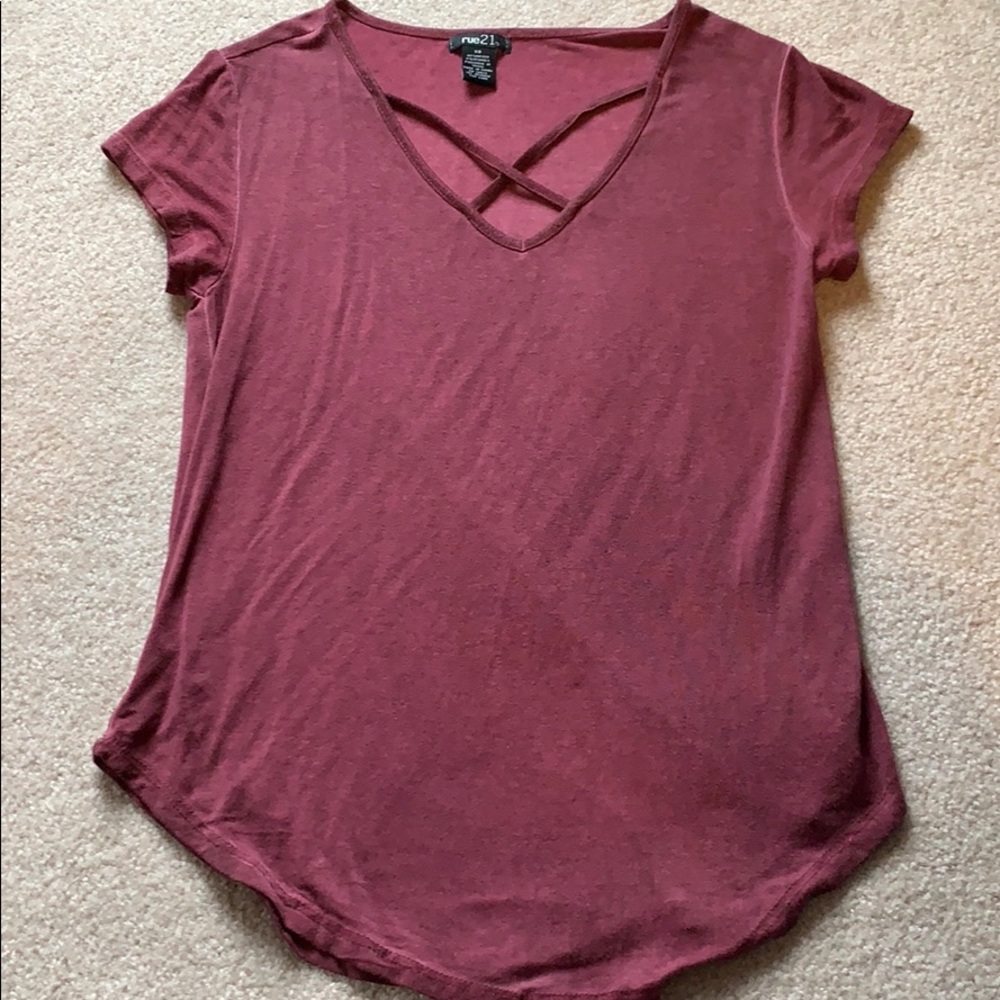 Rue 21 V-Neck T Shirt